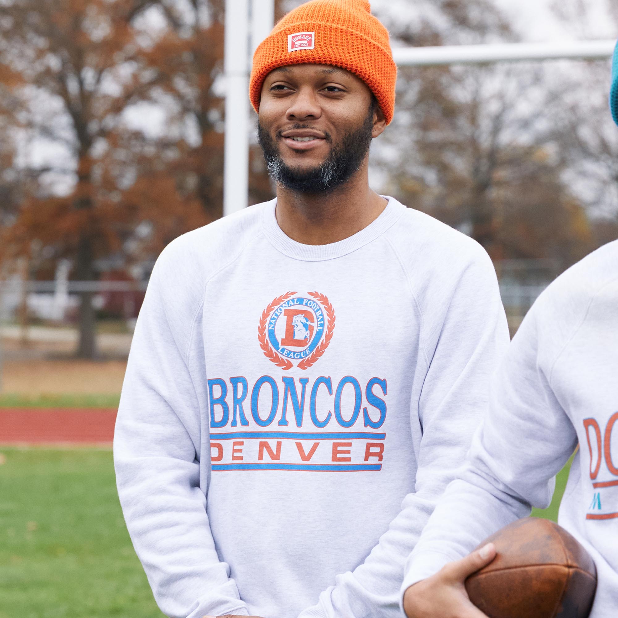 Denver Broncos Crest Crewneck Cheap Amazon